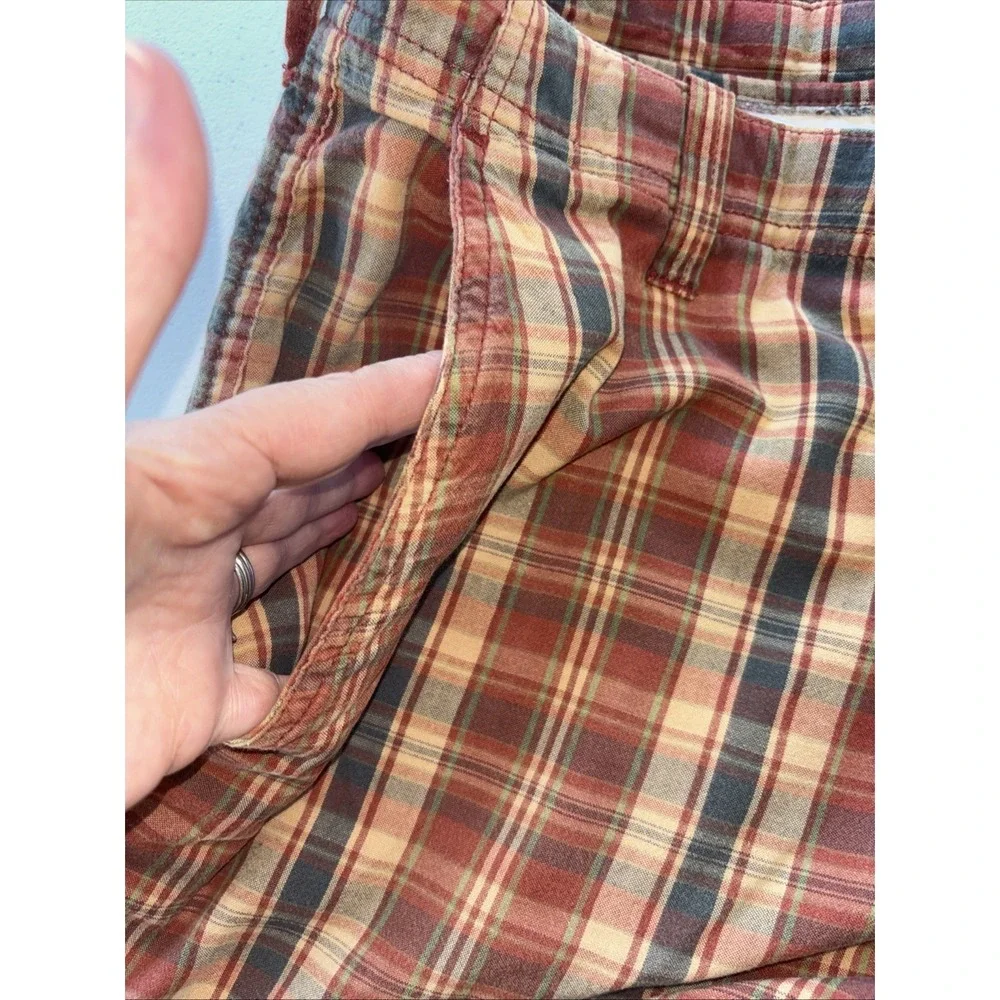 IZOD Men's Plaid Cotton Shorts Brown Beige Blue Button Closure 34